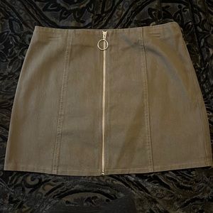 Army green skirt size XL